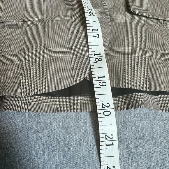 Banana Republic Cream 2 button Short-sleeve Jacket blazerWomen petite 00P - Picture 7 of 8